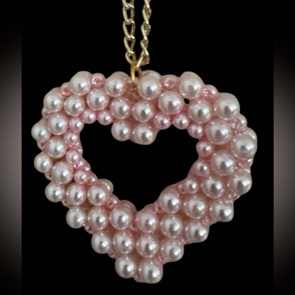 Elegant Pink Pearl Heart Necklace. Handmade.
